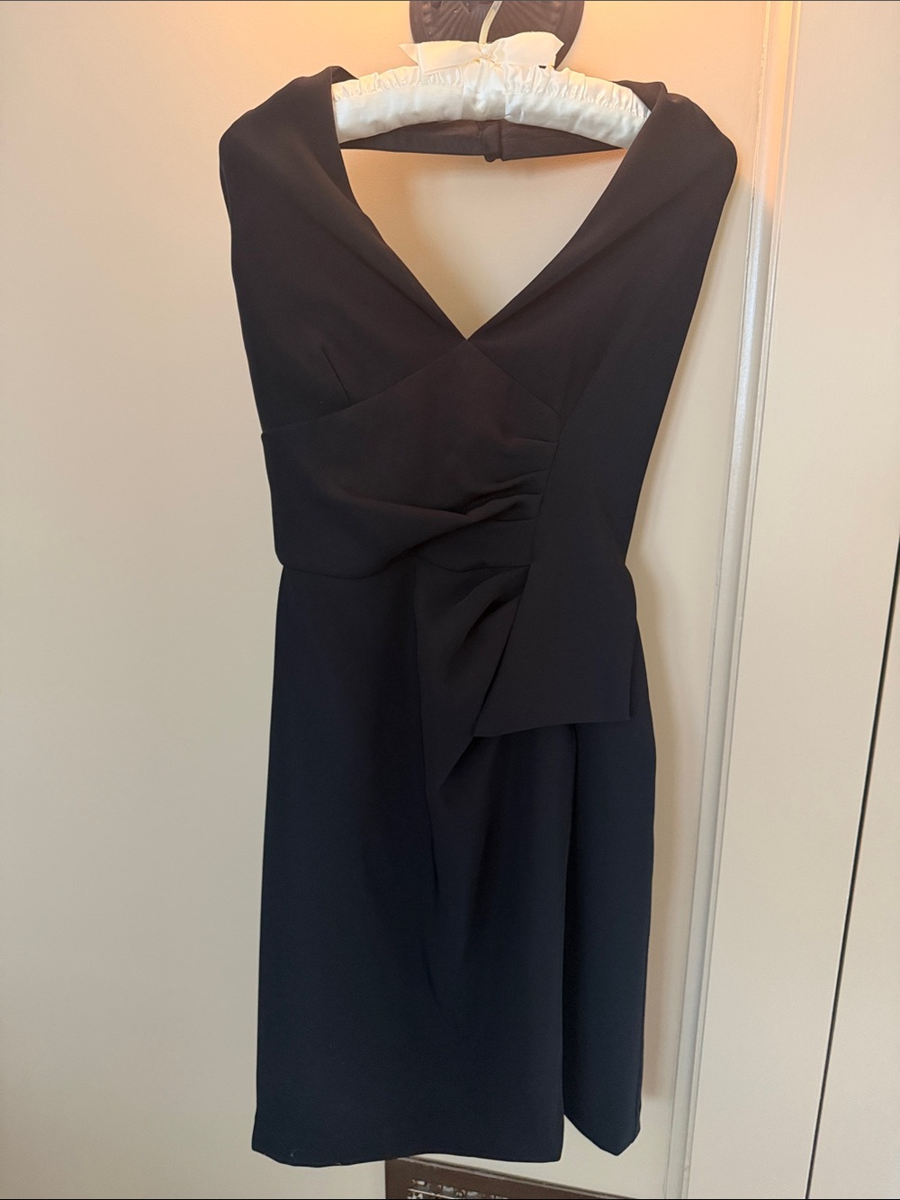 BLACK HALO GORGEOUS COCKTAIL DRESS